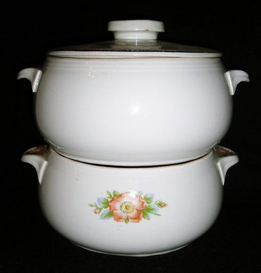 Hall Rose White 2 Casseroles with Lid
