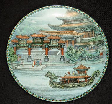 Plate, Hall That Dispels the Clouds, Imperial Jingdezhen Porcelain 1988