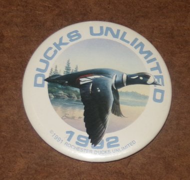 Ducks Unlimited Pinback, 1992, DU