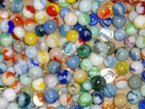 100 Antique Marbles, 1920's-1950's,  Peltier, Akro, Vitro, Master, Marble King, Etc.  Worth Up To Hundreds of Dollars