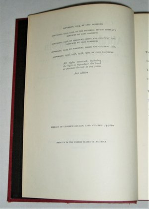 Book, Abraham Lincoln-The Prairie Years and The War Year, Carl Sandburgs