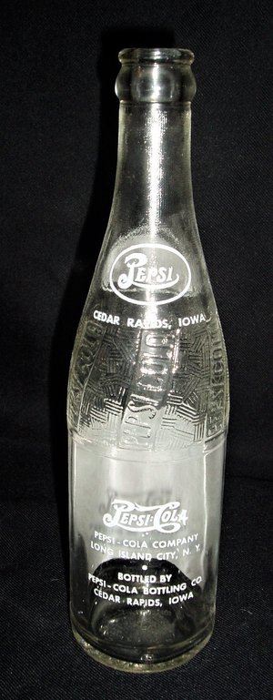 Pepsi-Cola Bottle, Cedar Rapids, Iowa, Red White Blue, 1940's