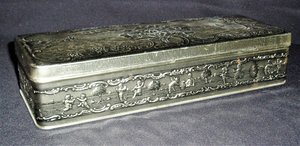 Vintage Tin, Romantic Couple and Cherubs, West Germany
