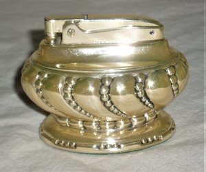 Vintage Ronson Table Top Cigarette Lighter, "Crown" NOS Never Lit!
