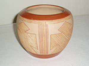San Juan Pueblo Pottery Bowl, Rosita de Herrera, Free USA Shipping
