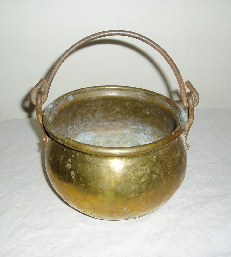 Fantastic Handmade Hammered Brass Pot, Cauldron, Kettle