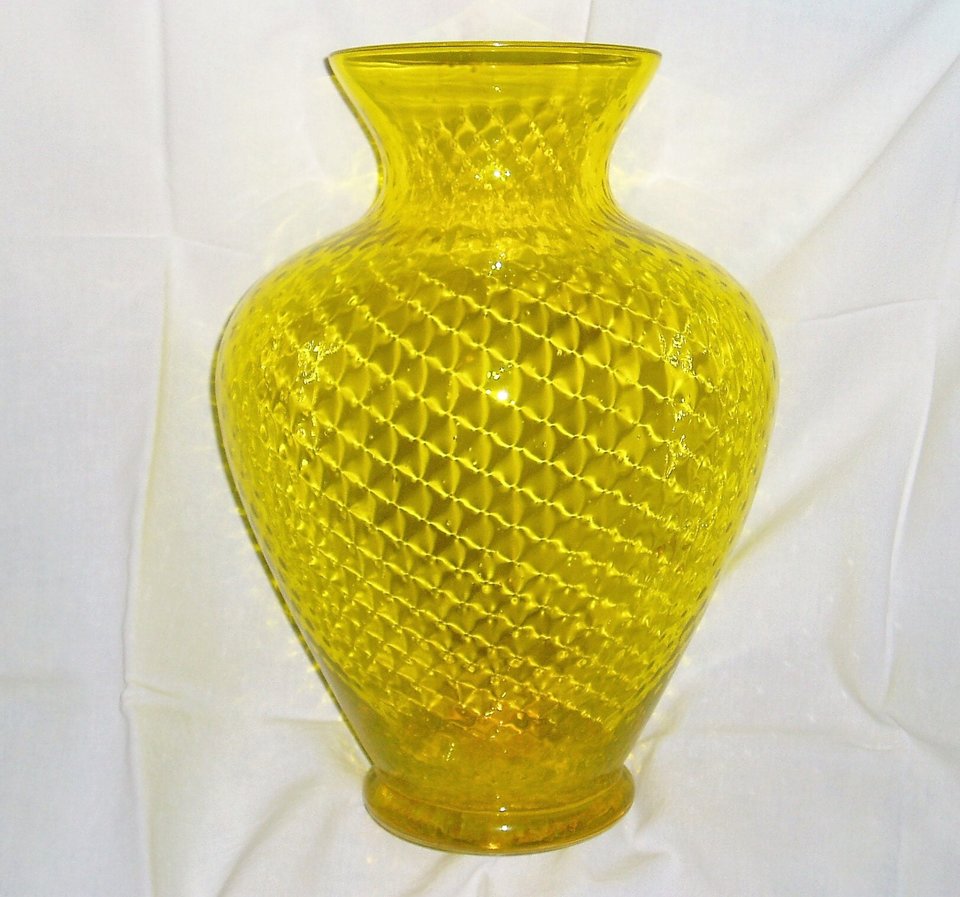 Huge High End Italian Glass Vase, 1950s, Yellow Diamonds
