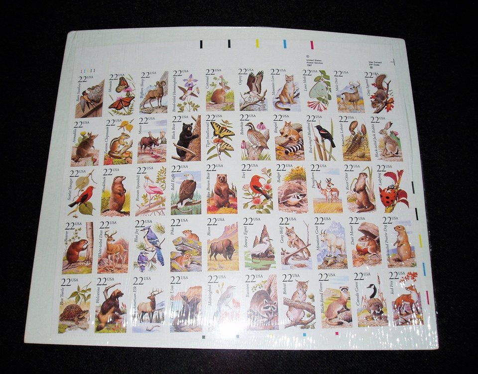 USPS Book, Wildlife America, with Mint Sheet of 50 Stamps, Scott #2286a