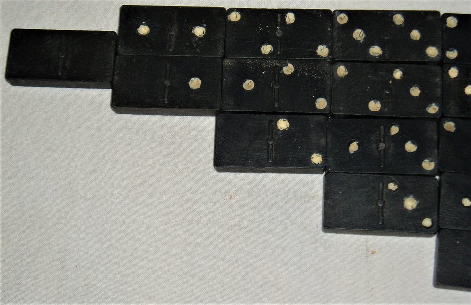 Vintage Dominoes, 40-Star Flag Design, Full Set of 28