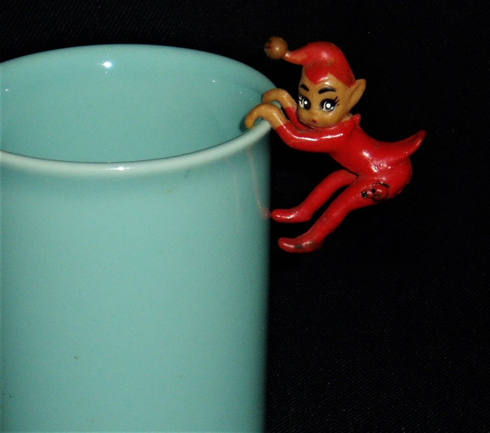 Elf Pixie Glass Hanger Hugger
