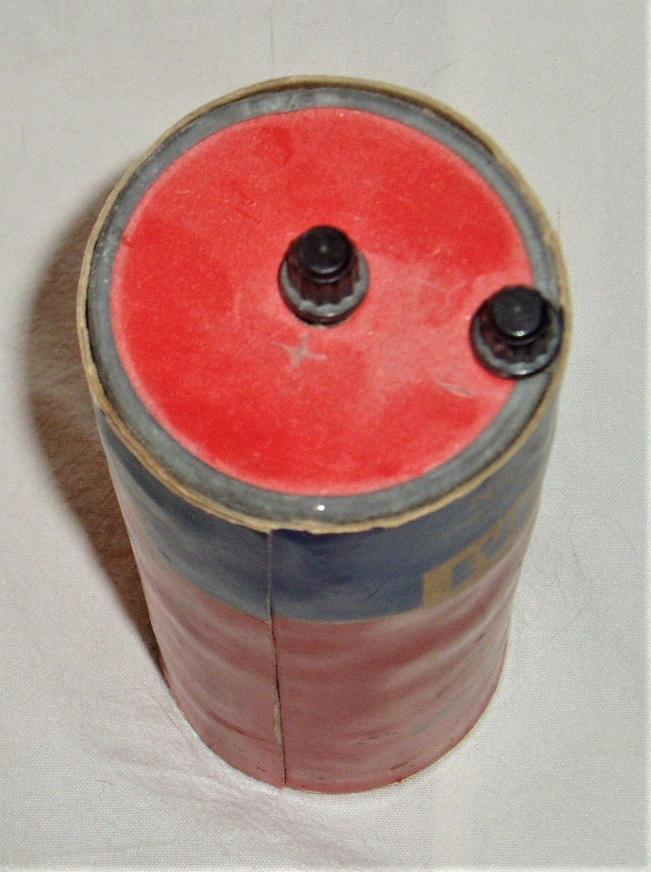 Vintage Eveready Ignitor Dry Cell, No. 6, 1 1/2 Volts