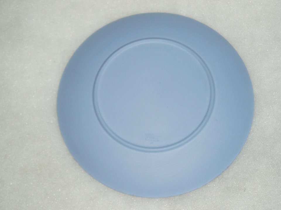 Christmas Plate, 1969 Wedgwood, Jasperware Blue White, Windsor Castle
