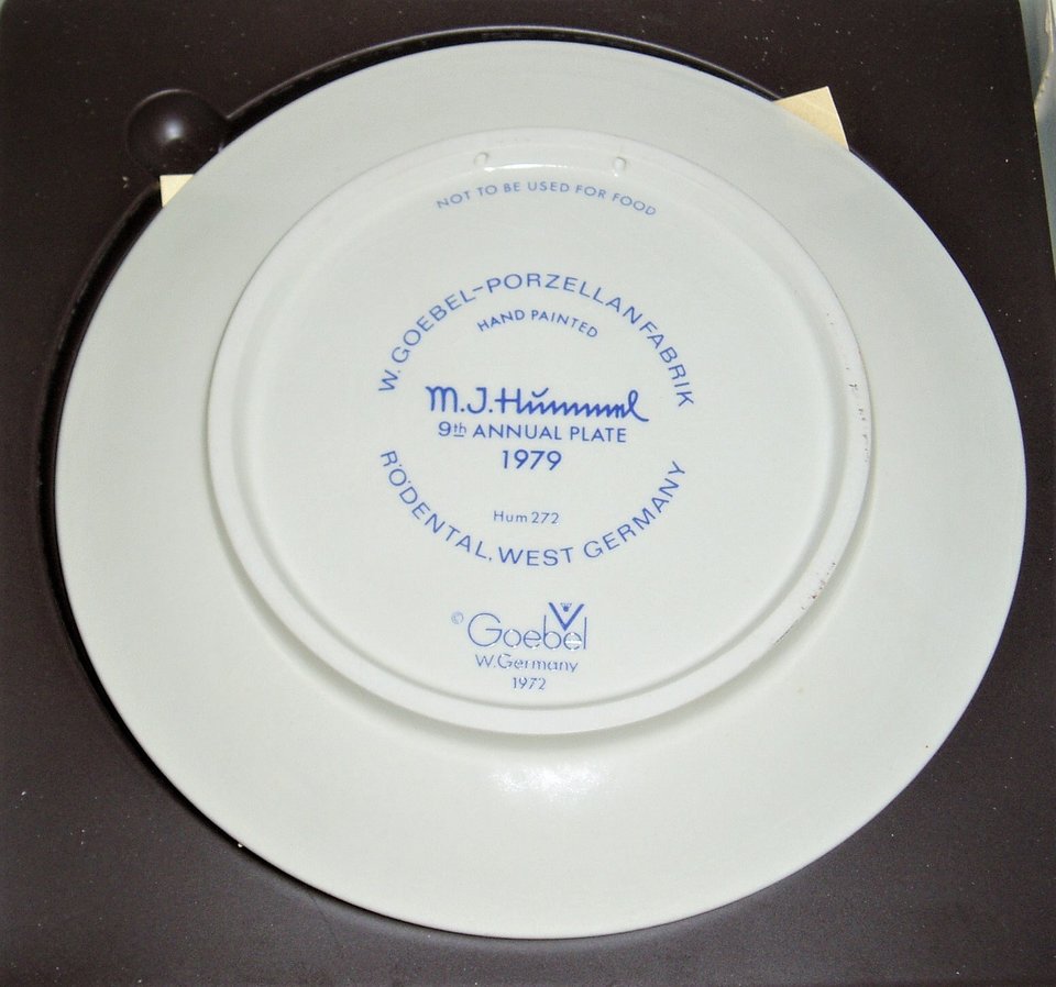 M. I. Hummel Plate, 1979 in bas relief