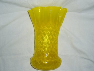 Large High End Italian Glass Vase, 1950s, Yellow Honeycomb