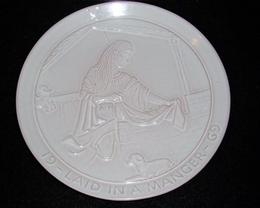 Frankoma Christmas Plate, 1969, Laid in a Manger