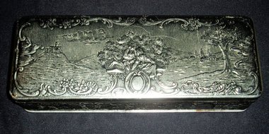 Vintage Tin, Romantic Couple and Cherubs, West Germany