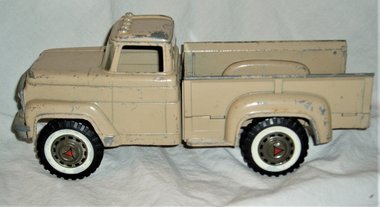 Hubley 800 Pickup Truck