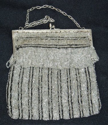 Microbead Purse with Geometric Design